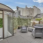 Louvre Terrace Apartment